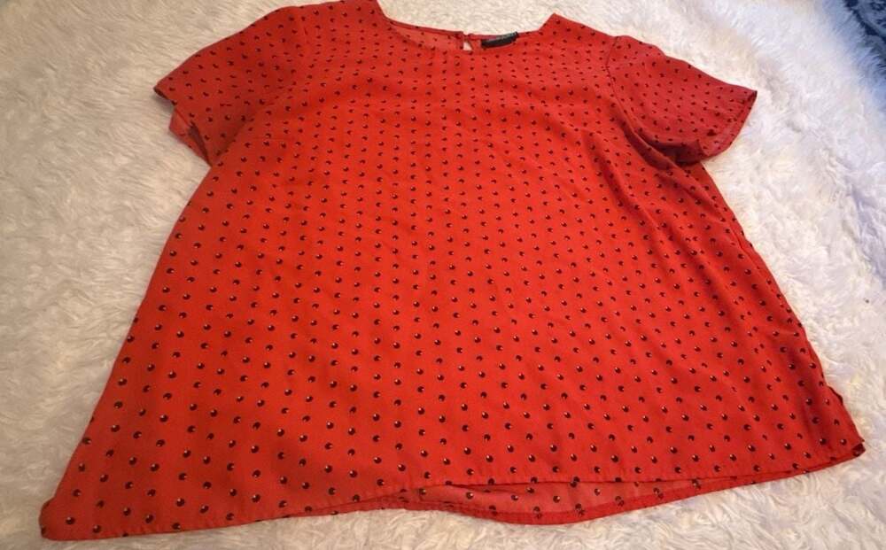 Cynthia Rowley Red and Black Polka Dot Short Sleeve Blouse‎